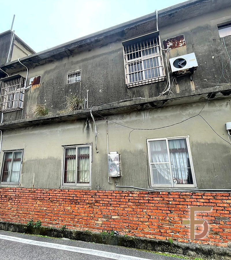桃園新屋 透天老屋 外牆施工前